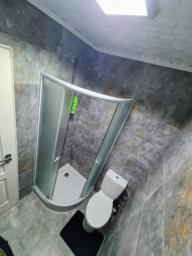 Spy Apartment Hateg Bagian luar foto